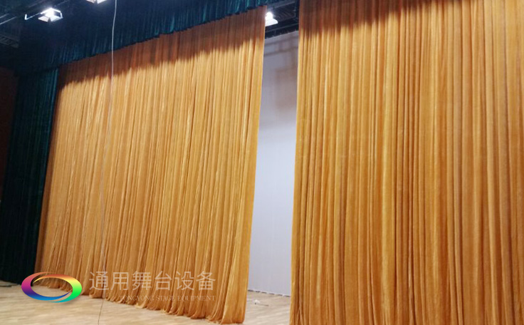 舞臺大幕舞臺阻燃幕布m.bjhht.com、二、三道幕等分割表演區域，移換場景不間斷